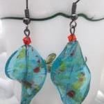 Twisted Turquoise Glass Bea..