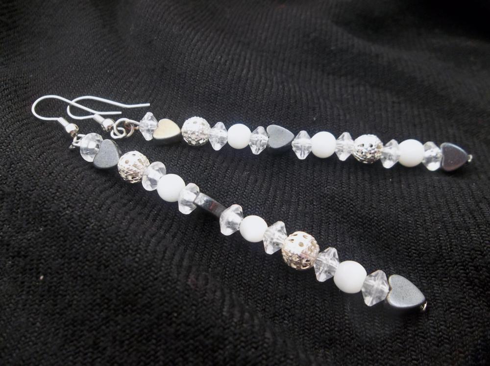 Black and White Dangling earrings